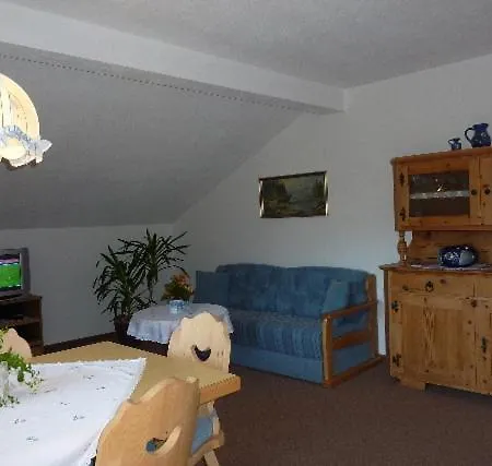 Tratlhof Apartment *