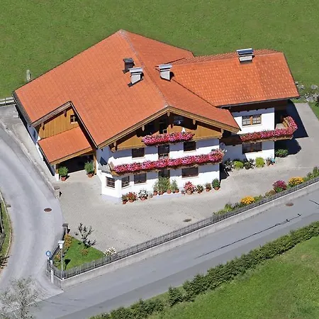 Tratlhof Apartment